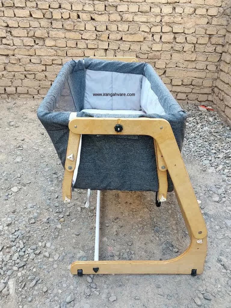 تخت و گهواره کنار مادر میترا چوبی — تصویر ۵