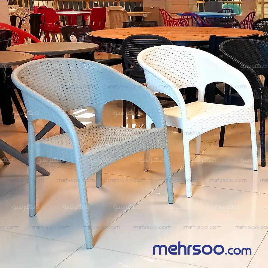 صندلی پلاستیکی مدل نفیس — تصویر ۴