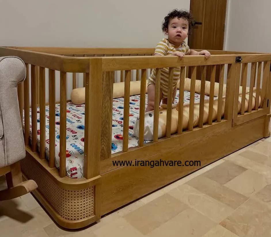 تخت مونته سورى منحنى چوب و حصير — تصویر ۷