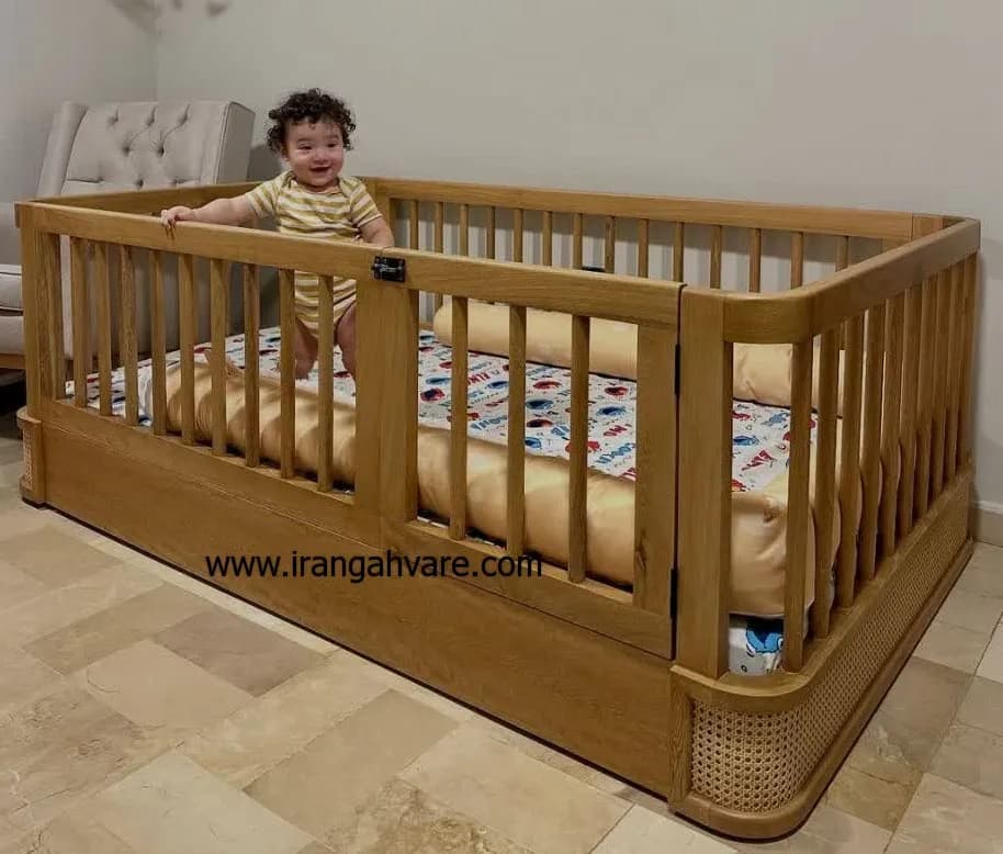 تخت مونته سورى منحنى چوب و حصير — تصویر ۶