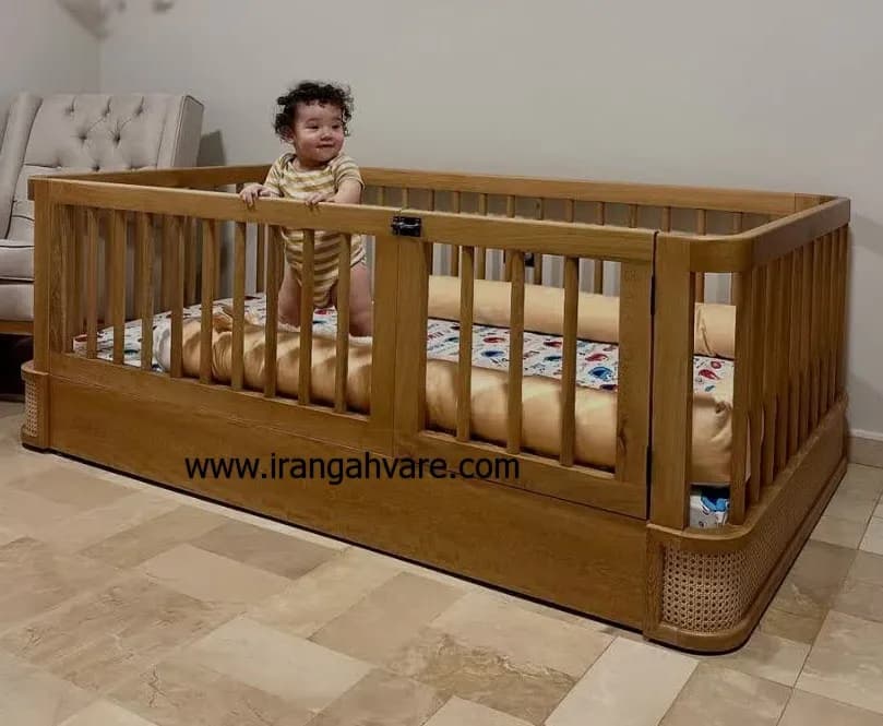تخت مونته سورى منحنى چوب و حصير — تصویر ۹