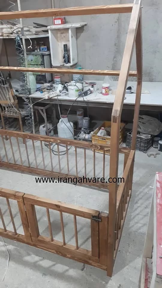 تخت کلبه ای ایوان — تصویر ۱۲