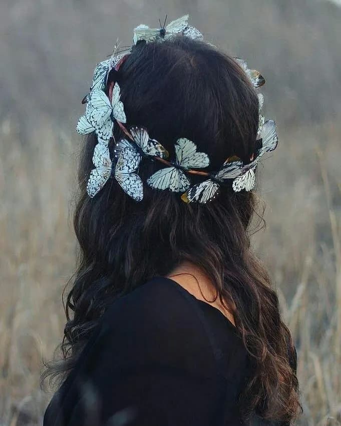 رمان در بلندای نیاز اثر سهیلا همتی