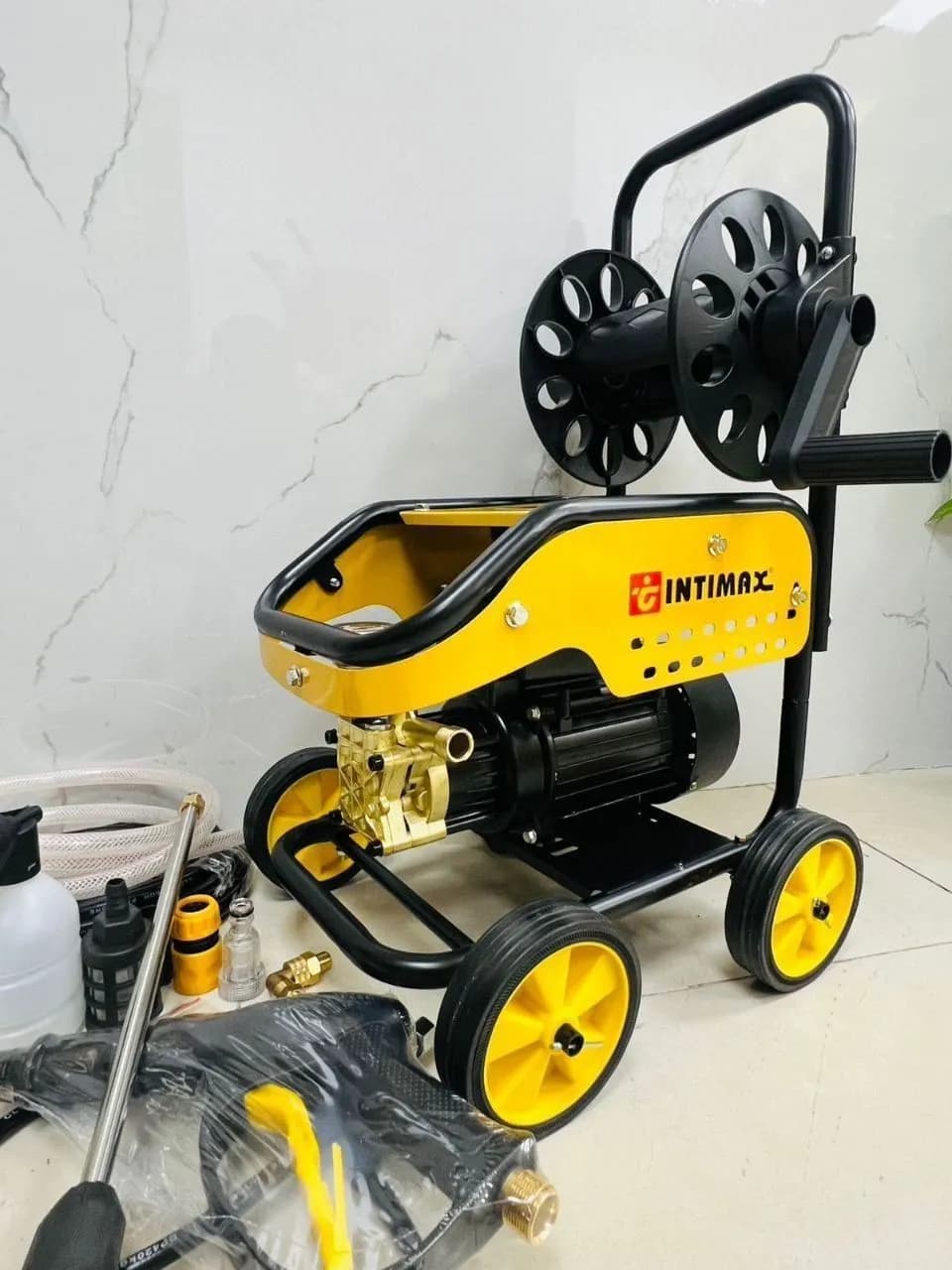کارواش صنعتی کالسکه ای اینتیمکس — تصویر ۲