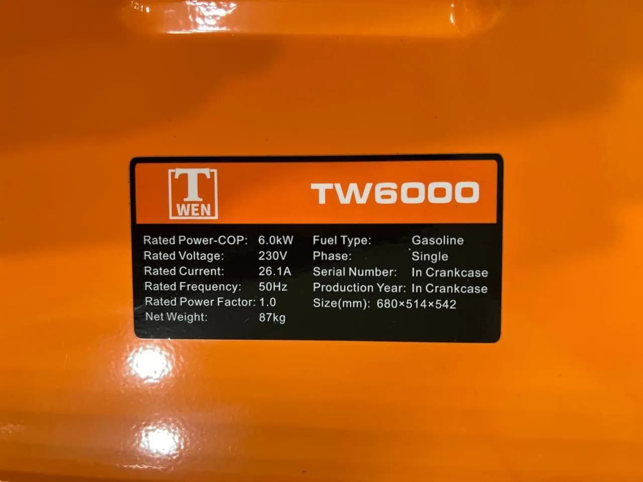 موتور برق بنزینی ۶ کیلووات تیوان مدل TW6000 — تصویر ۲