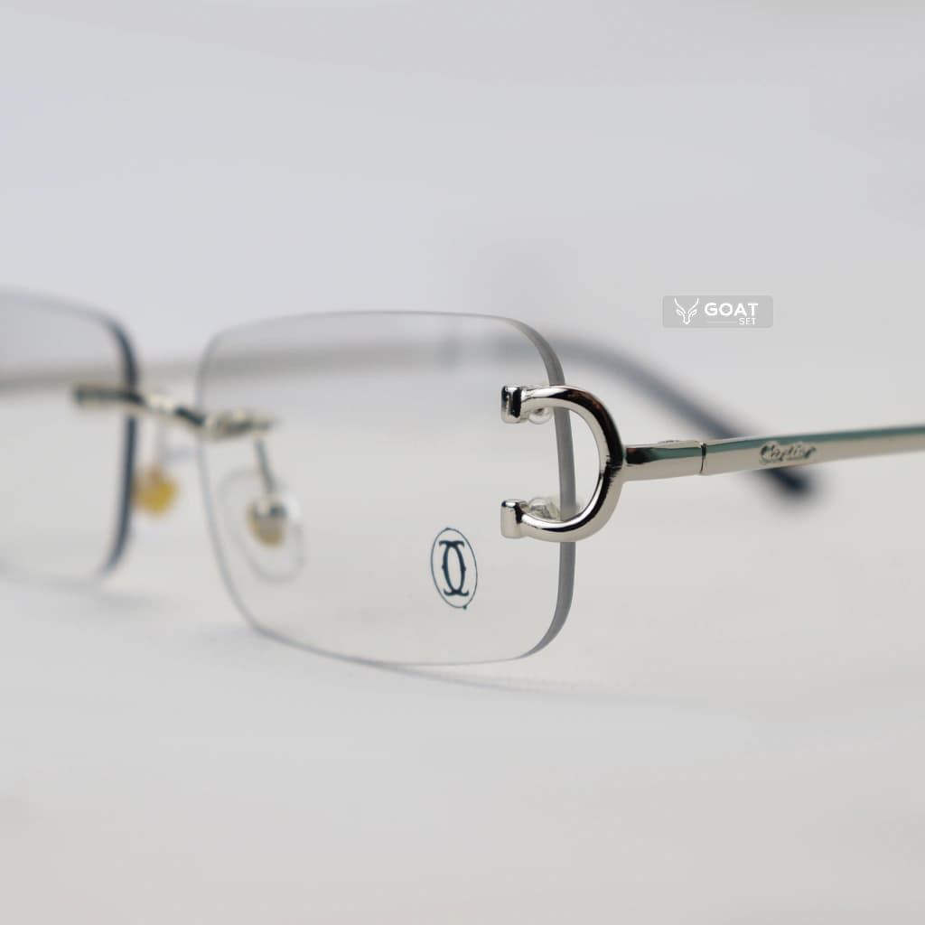 عینک فتوکرومیک کارتیر مستطیلی و فریم لس | CARTIER — تصویر ۵