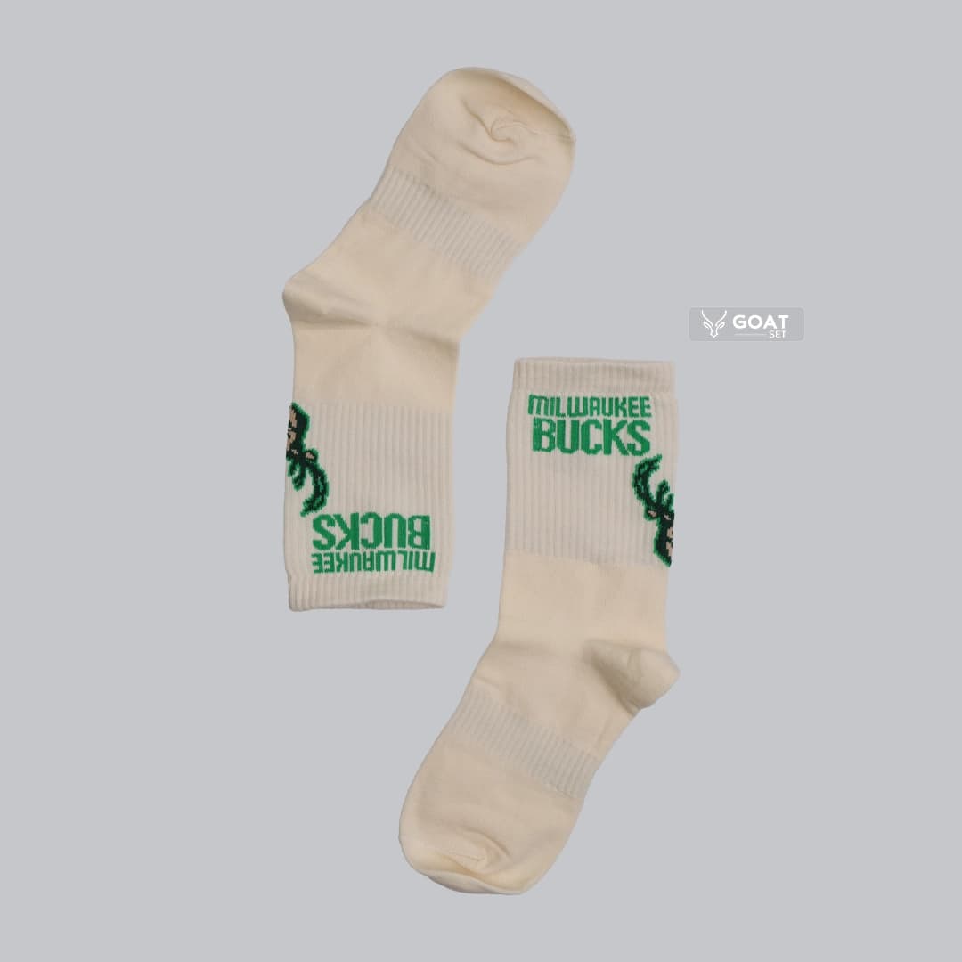 جوراب بسکتبالی ساق بلند Milwaukee Bucks کرم/سبز – اسپرت و استایل — تصویر ۲
