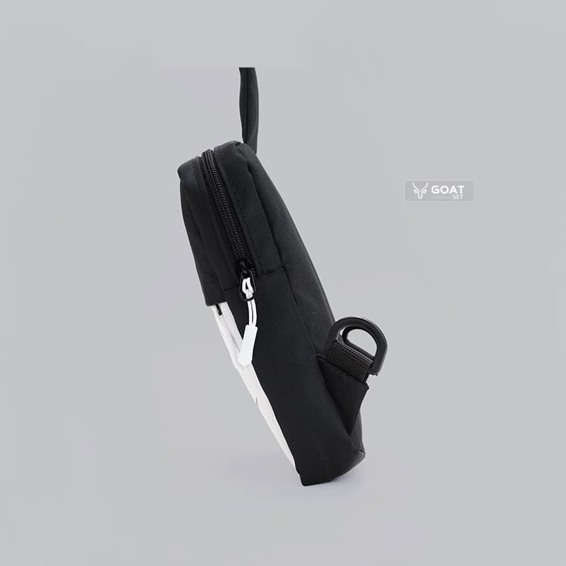 بادی بگ پسرانه کوچک مشکی nike | برزنتی — تصویر ۴