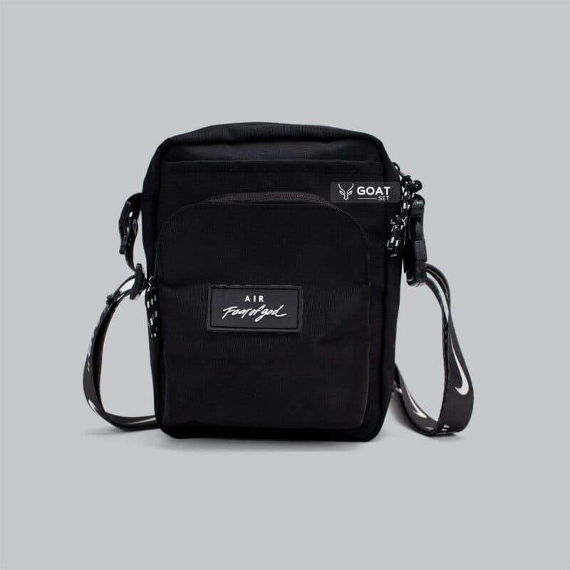 کیف بادی مردانه رودوشی مشکی اسپرت برزنتی NIKE — تصویر ۴