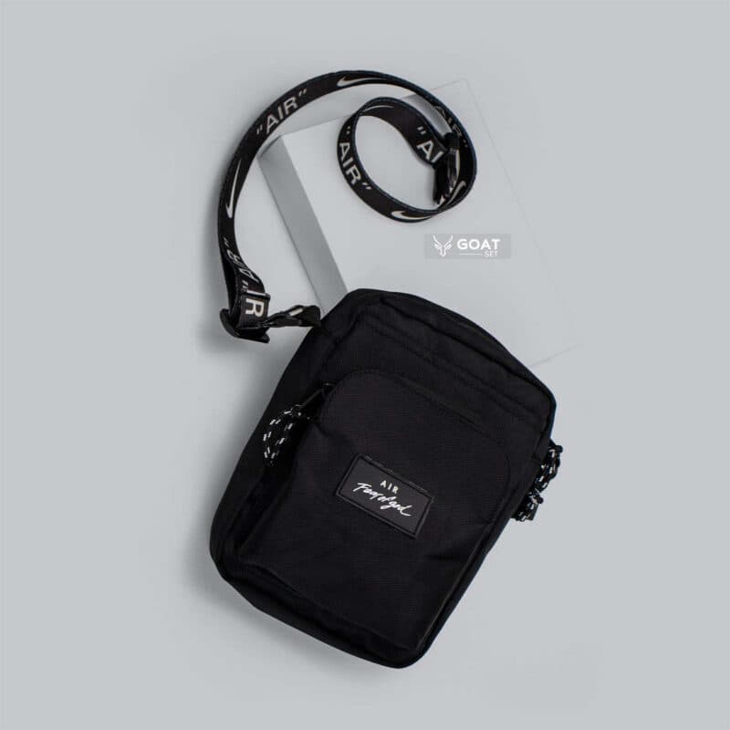 کیف بادی مردانه رودوشی مشکی اسپرت برزنتی NIKE — تصویر ۲