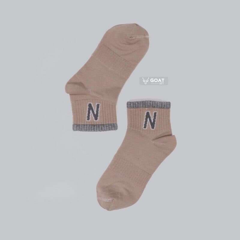 جوراب ساق کوتاه اسپرت کرم برند NB — تصویر ۲