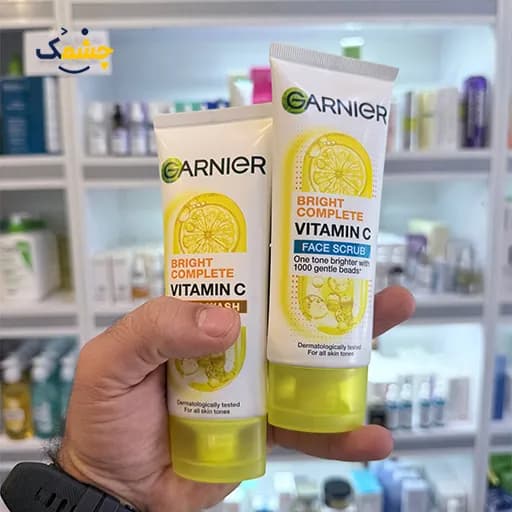 اسکراب پاککننده و لایهبردار صورت گارنیر ۱۰۰ میل Bright Complete Vitamin C — تصویر ۲