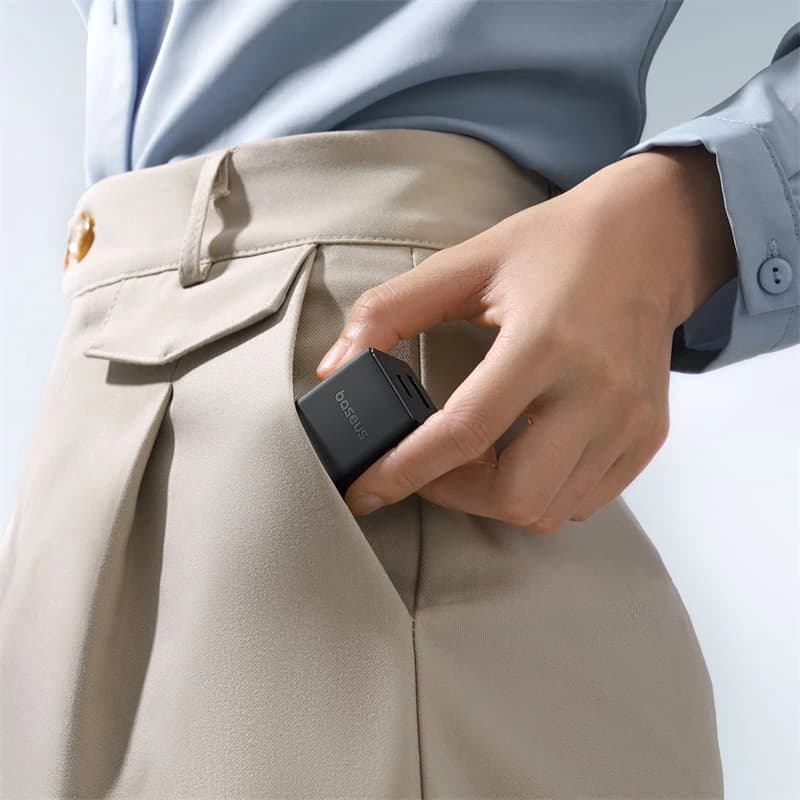 شارژر موبایل باسئوس مدل Palm Fast Charge 20W C+U سفید — تصویر ۷