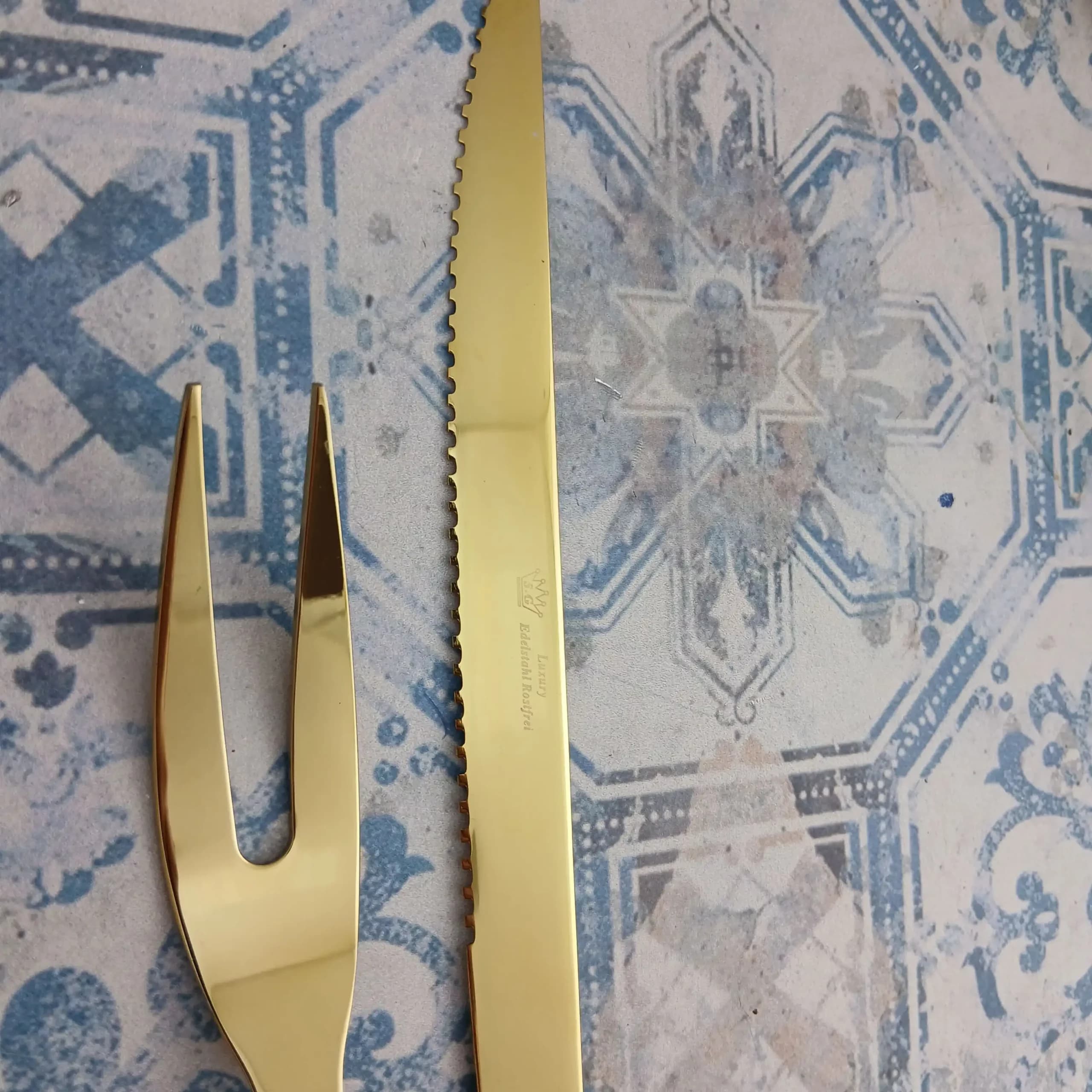 کارد چنگال مرغ طلایی هارمونی – طلایی — تصویر ۳