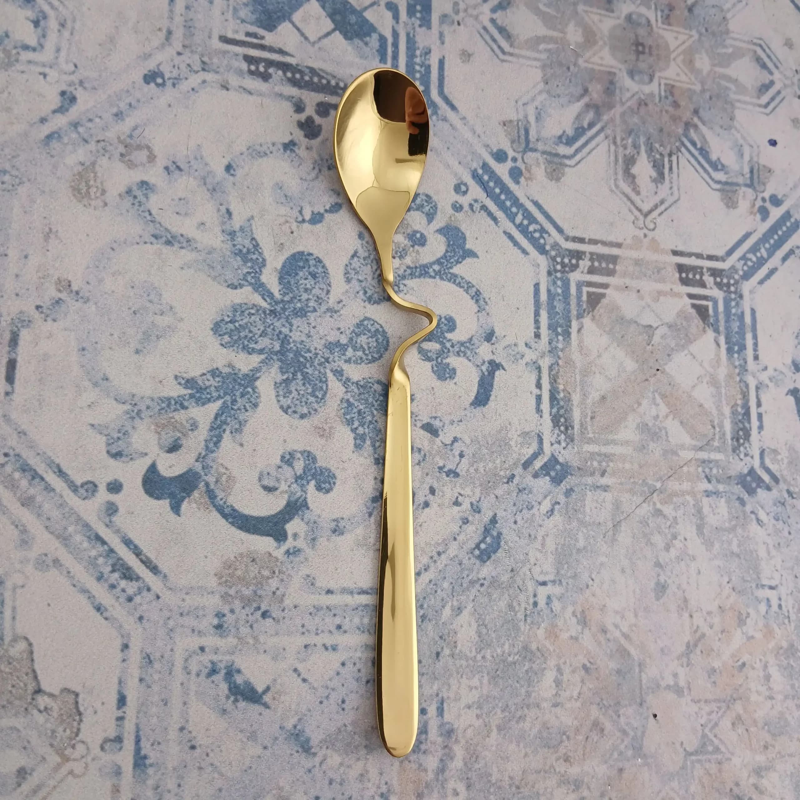 قاشق عسل خوری مدل دونا طلایی — تصویر ۳
