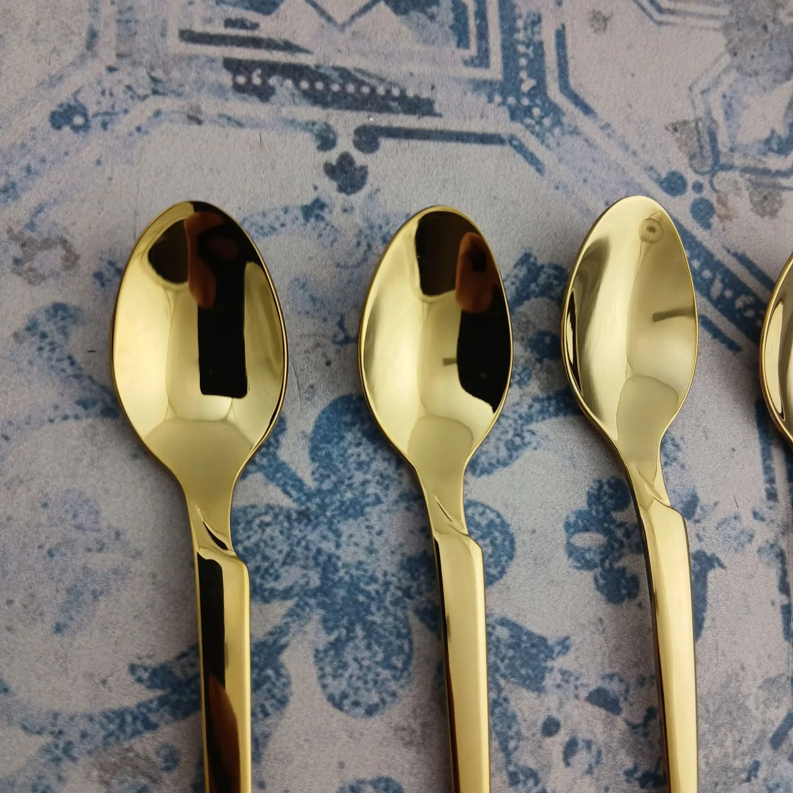 قاشق چای اس جی مدل هارمونی – طلایی — تصویر ۳
