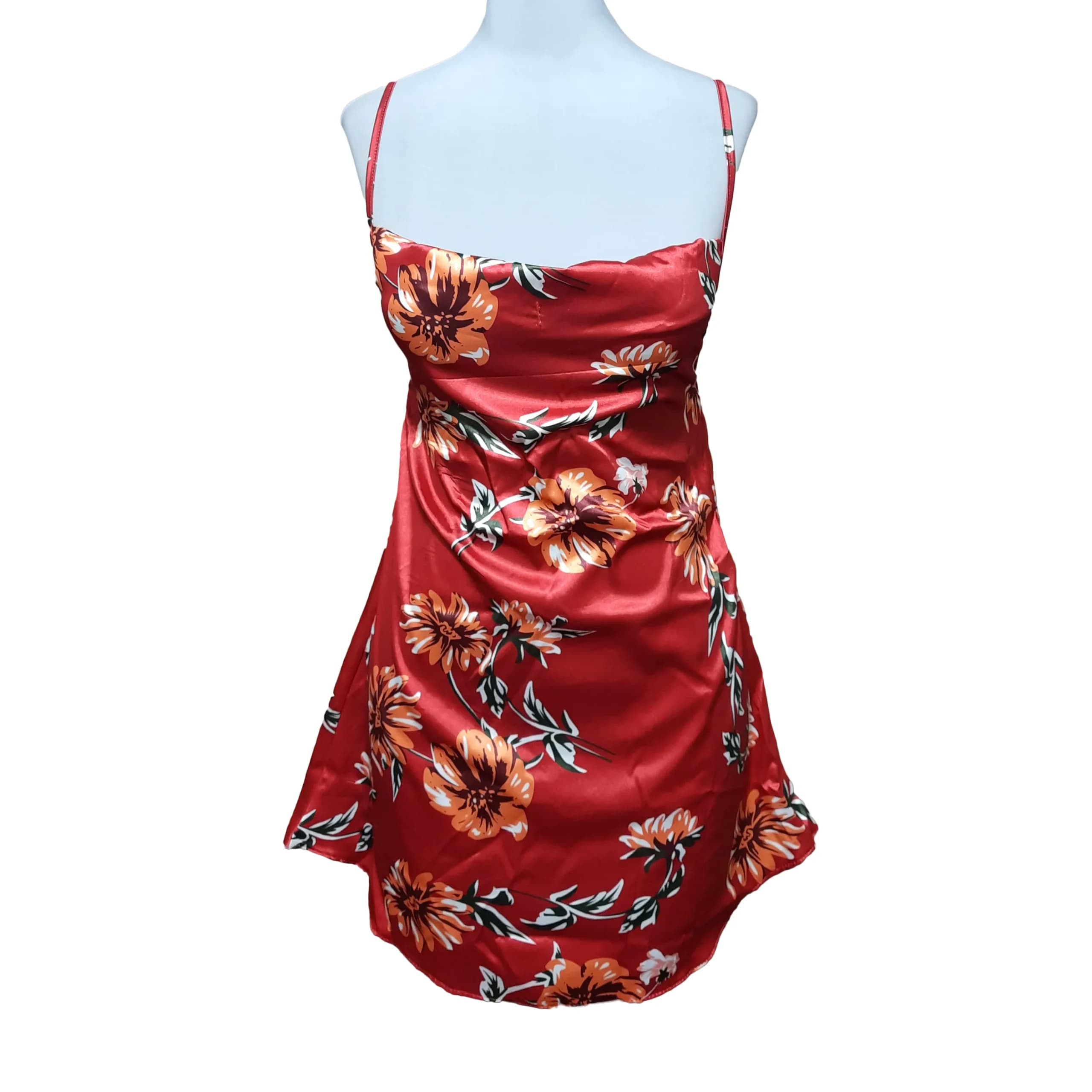 لباس خواب ساتن یقه دراپه Queen کد Q2029 — تصویر ۱۱