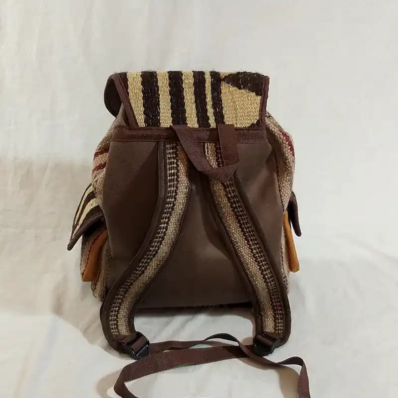 کیف سنتی دخترانه شیک کوله پشتی گلیمی دستباف – کد : 1 – 531 — تصویر ۷