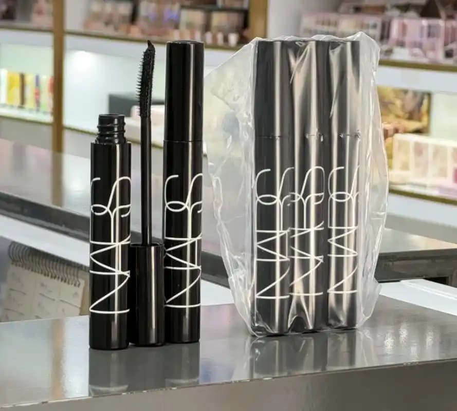 ریمل حجم دهنده فرچه ژله ای نارس NARS — تصویر ۳