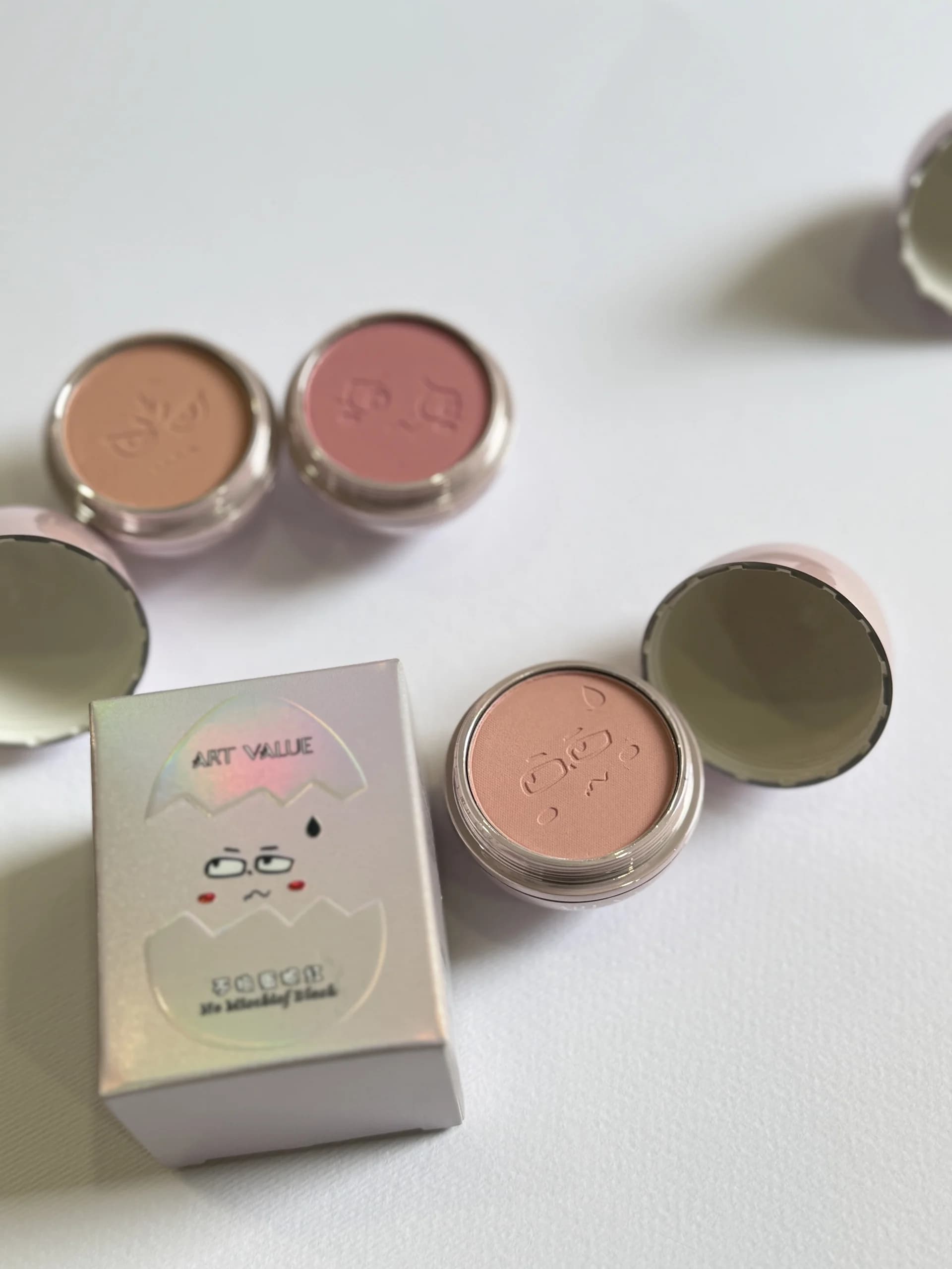 رژگونه تخم مرغی تک رنگ — تصویر ۴