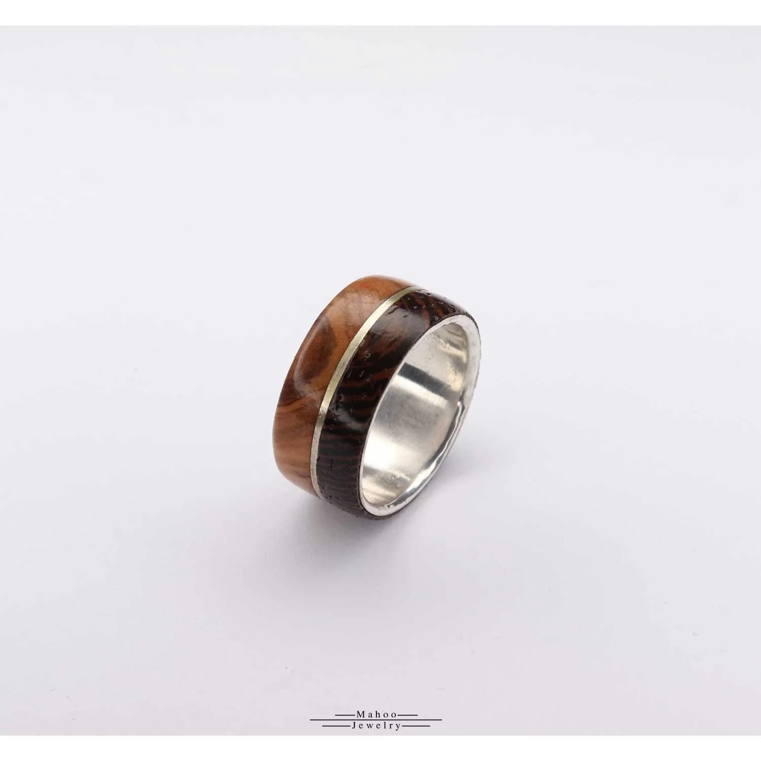 انگشتر نقره و چوب زیتون و ونگه مدل R0143 — تصویر ۴