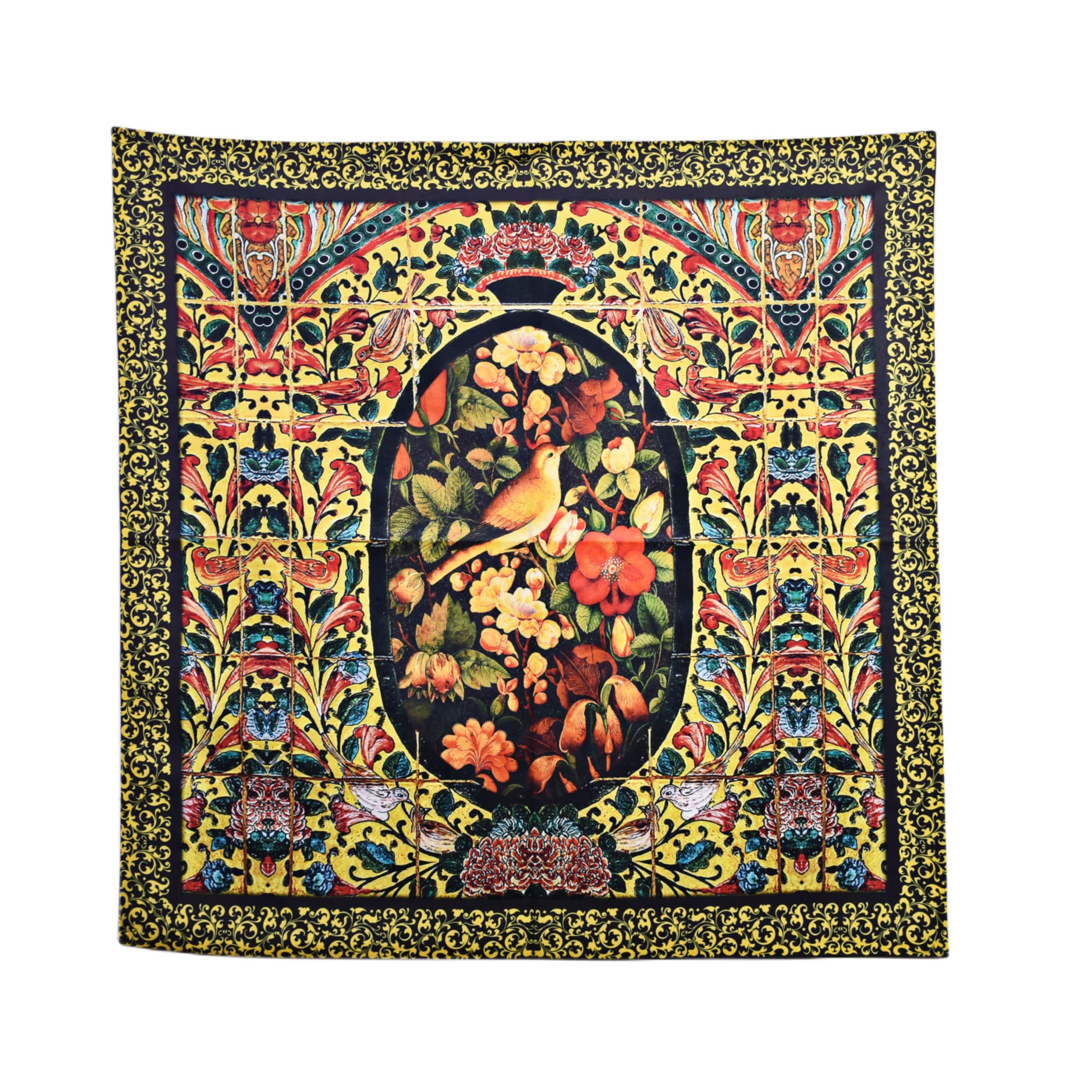رومیزی مدل مخمل طرح گل و مرغ کد 91 — تصویر ۲