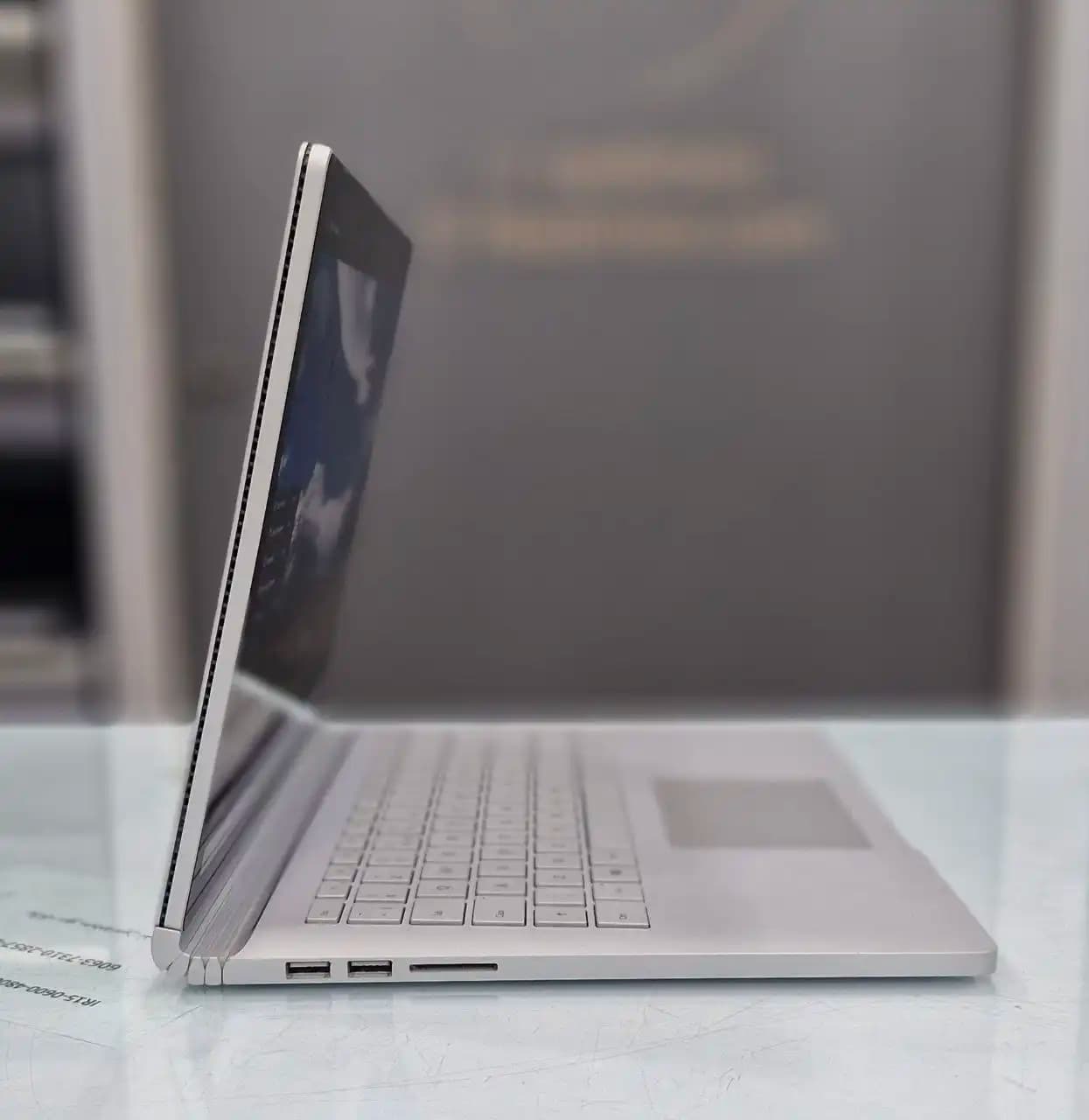 لپ تاپ سرفیس استوک مدل Surface Book 2 — تصویر ۳