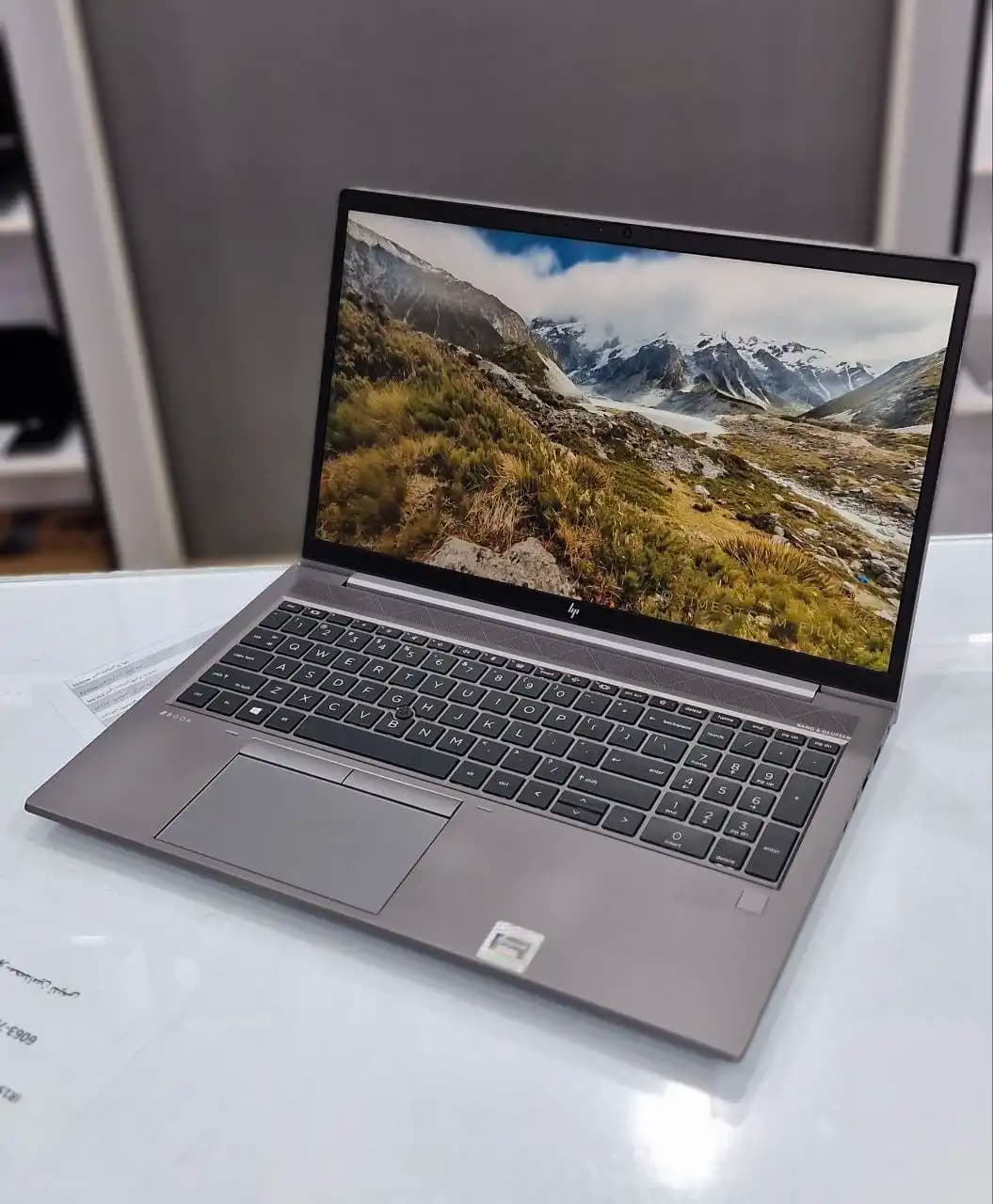 لپ تاپ استوک اچ پی مدل HP ZBook FireFly 15 G8 4K — تصویر ۵