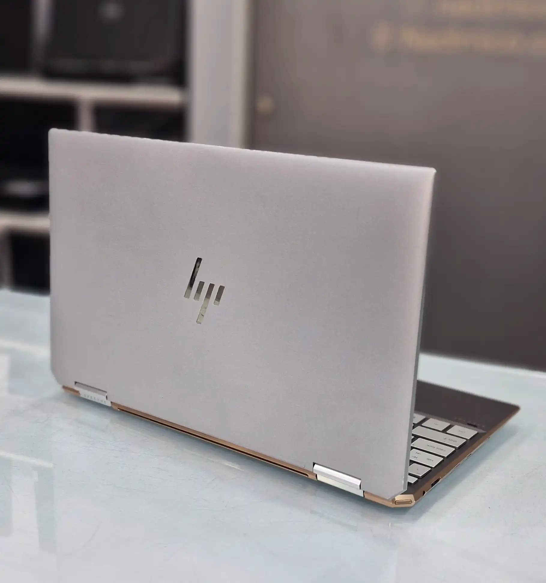 لپ تاپ استوک اچ پی مدل Hp Spectre 13-AW00013 — تصویر ۵