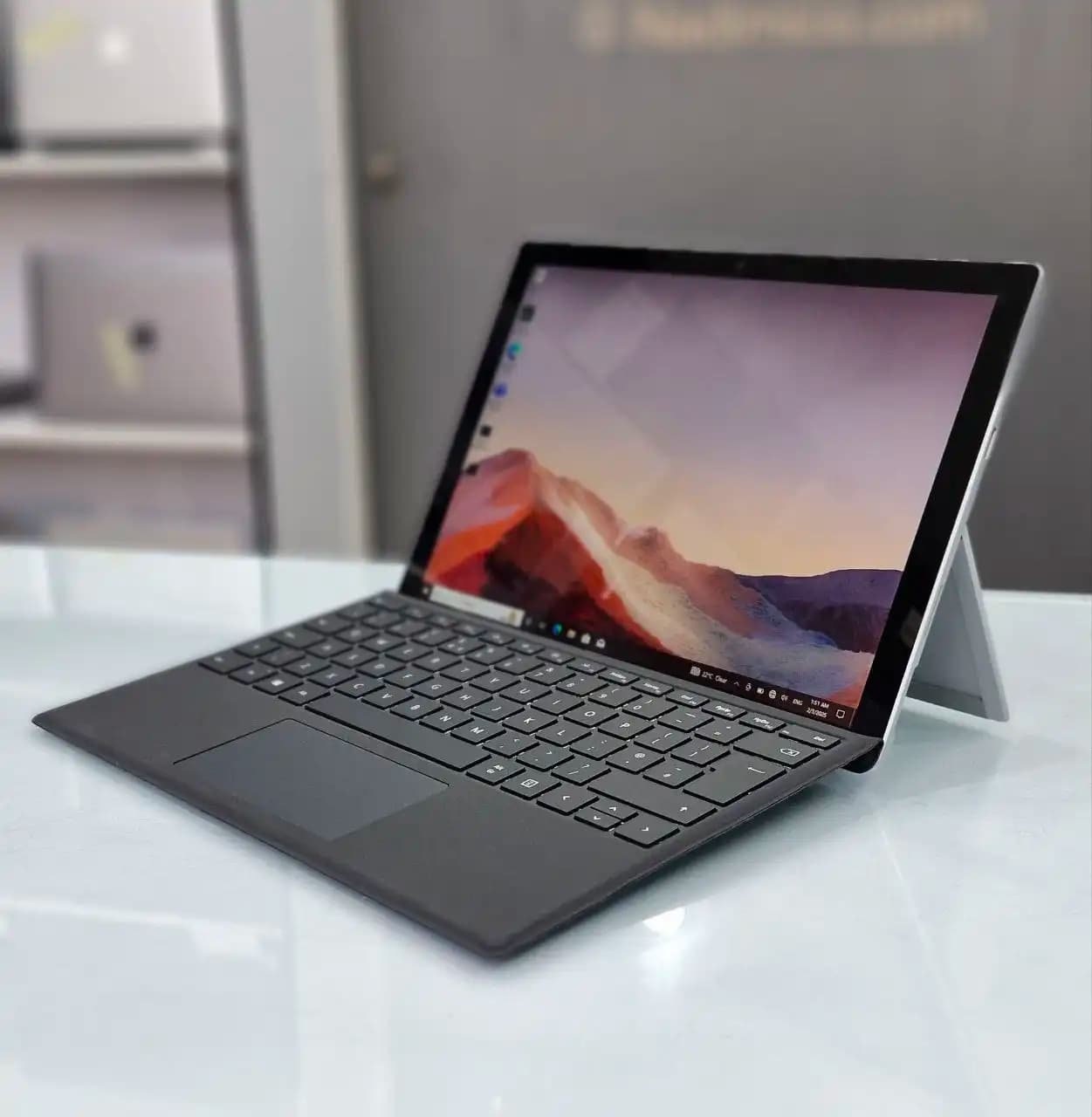 لپ تاپ سرفیس استوک مدل Surface Pro7 — تصویر ۲