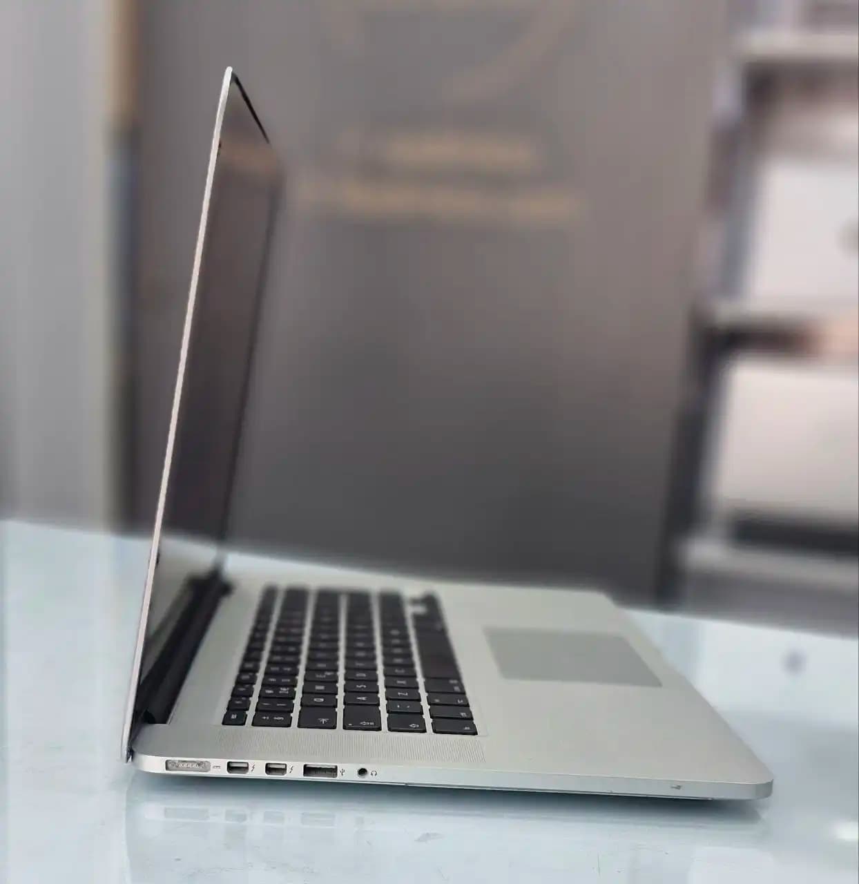 لپ تاپ استوک اپل مک بوک پرو مدل APLLE MacBook Pro 11.4 A1398 — تصویر ۲