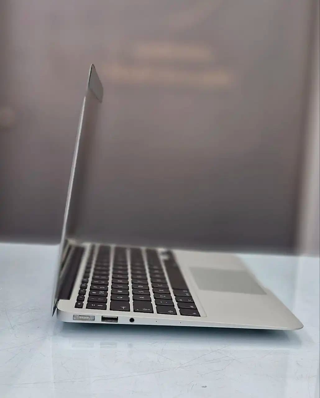 لپ تاپ استوک اپل مک بوک ایر مدل APPLE MacBook Air 6.1 A1465 — تصویر ۴
