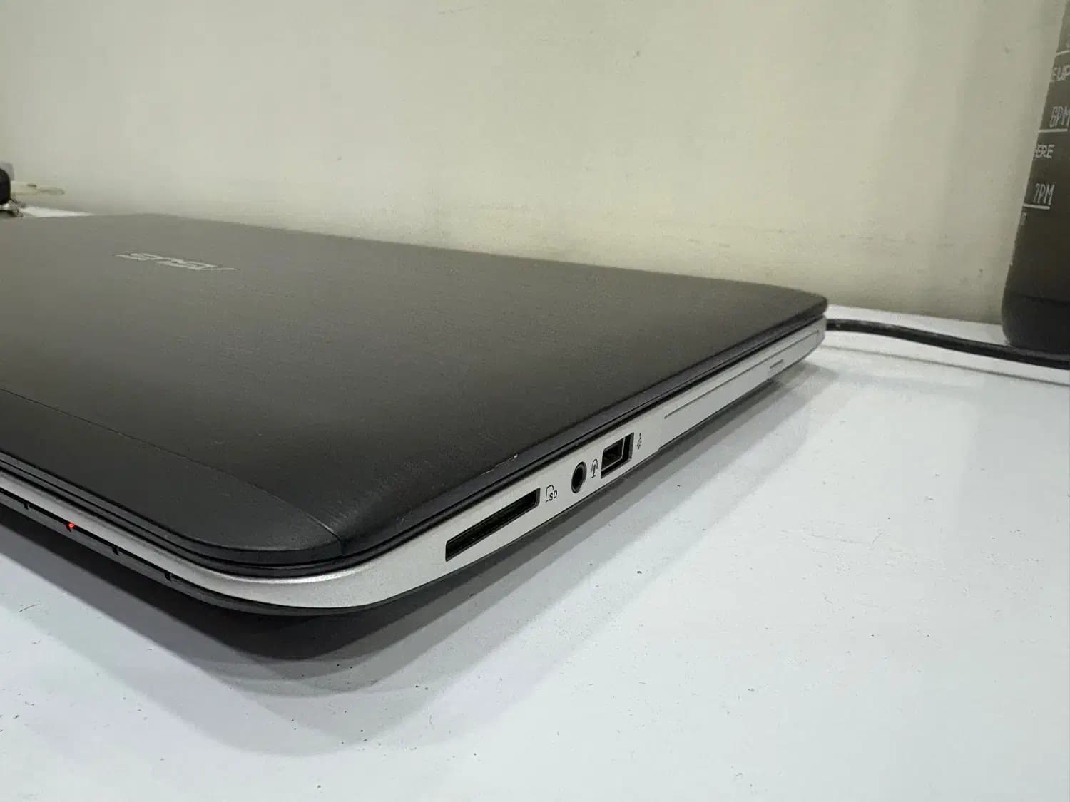 لپ تاپ کارکده ایسوس مدل X555L با پردازنده Core i5 و رم ۸ گیگابایت — تصویر ۱۲