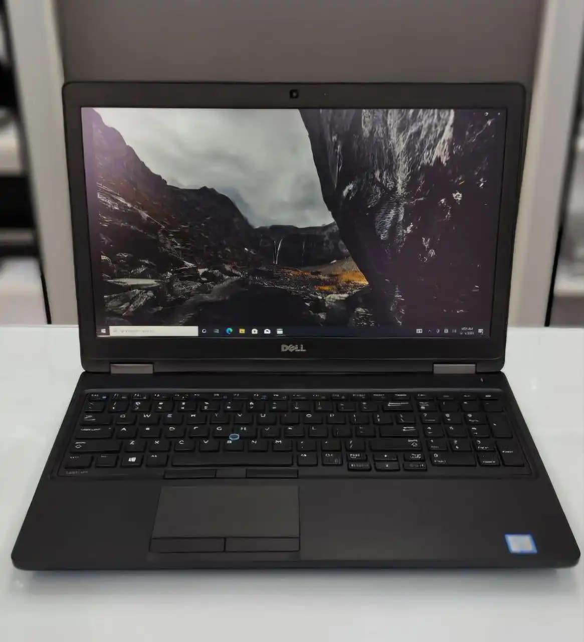 لپ تاپ استوک دل صفحه نمایش لمسی مدل Dell Latitude 5580 Touch — تصویر ۵