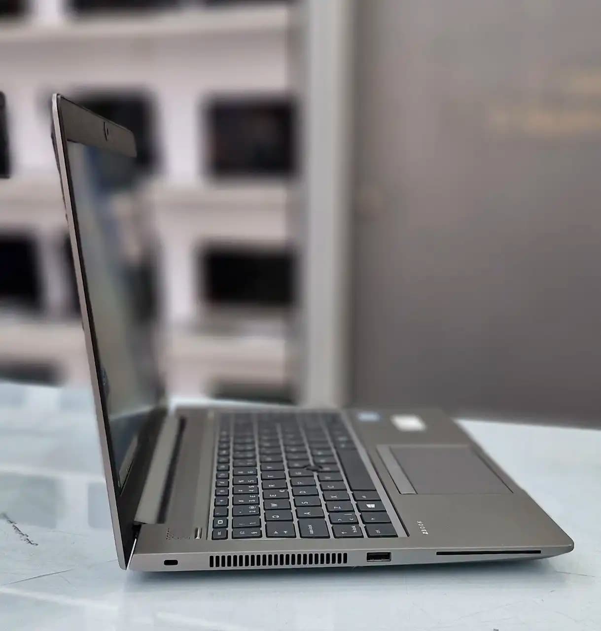لپ تاپ استوک اچ پی مدل HP ZBook 14u G6 — تصویر ۲