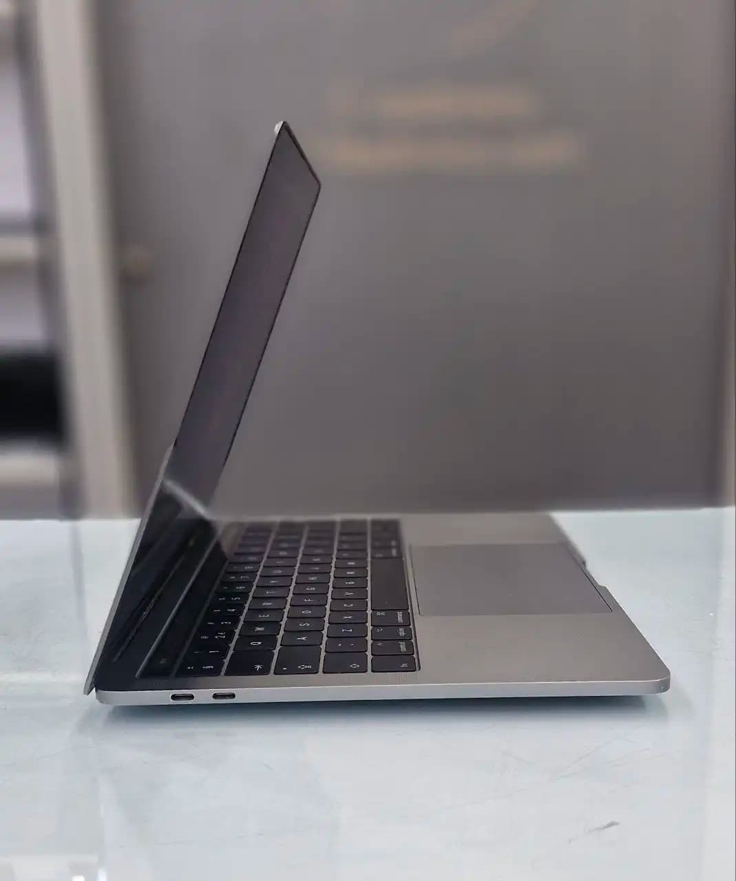 لپ تاپ استوک اپل مک بوک پرو مدل APPLE MacBook Pro 14.2 A1706 — تصویر ۶