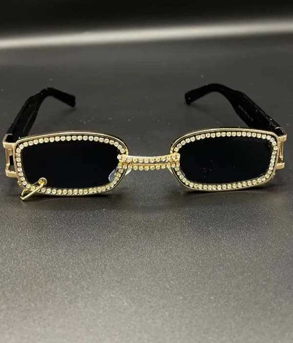 عینک آفتابی نگین دار پرسینگ دار زنانه عینک آفتابی جنتل مانستر GENTLE MONSTER مدل GW003