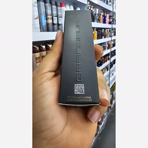 ادکلن کوروش گرندیور 30 میل پخش بو عالی و ماندگاری 6 ساعته — تصویر ۸