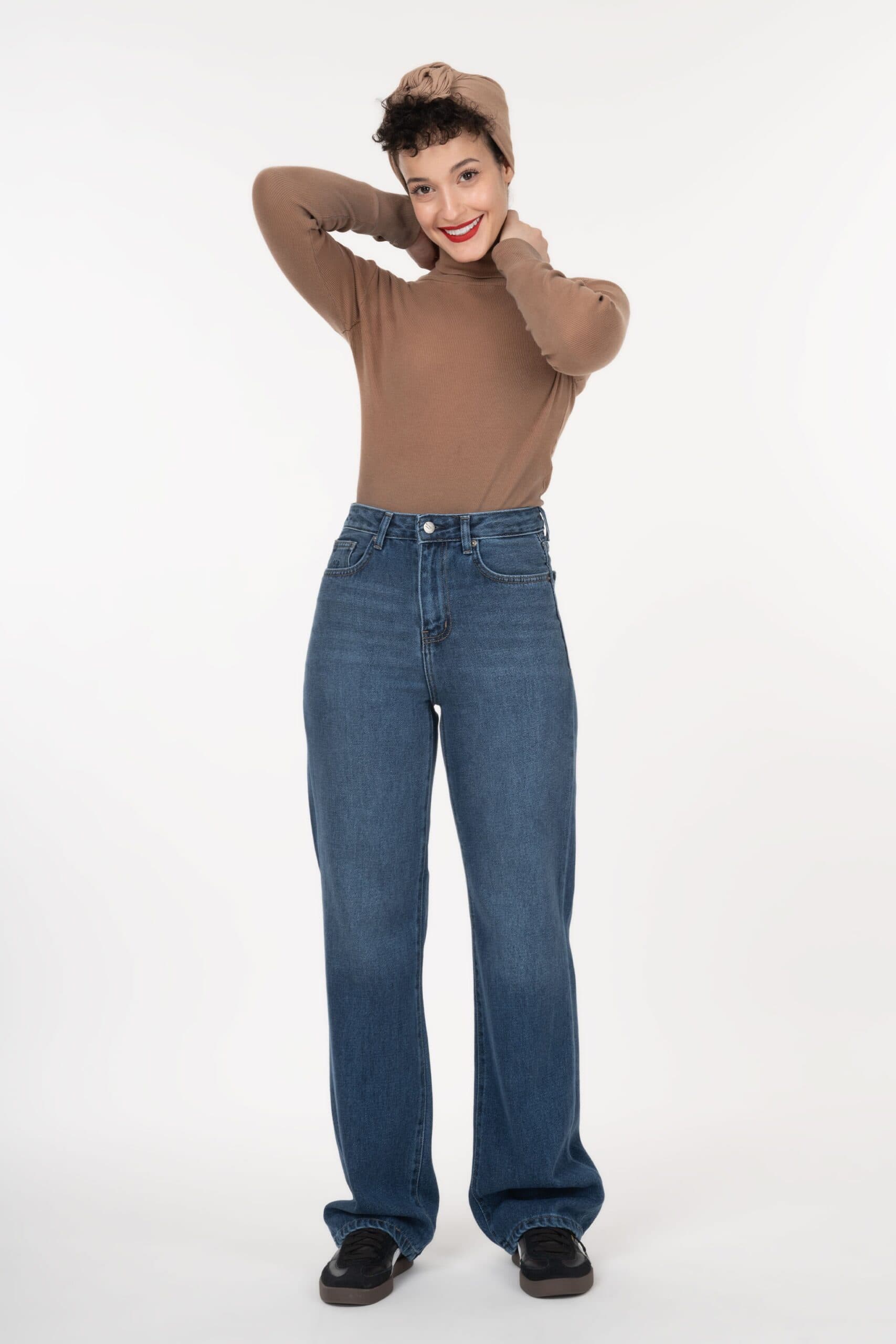 شلوار جین راسته آبی وسط برفکی رویال جک پات 913592 — تصویر ۴