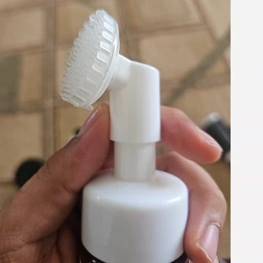 فوم شستشو دکتر دیوی براش دار 160 میلی ضد حساسیت و ضد جوش پاک کننده منافذ باز پوست — تصویر ۳
