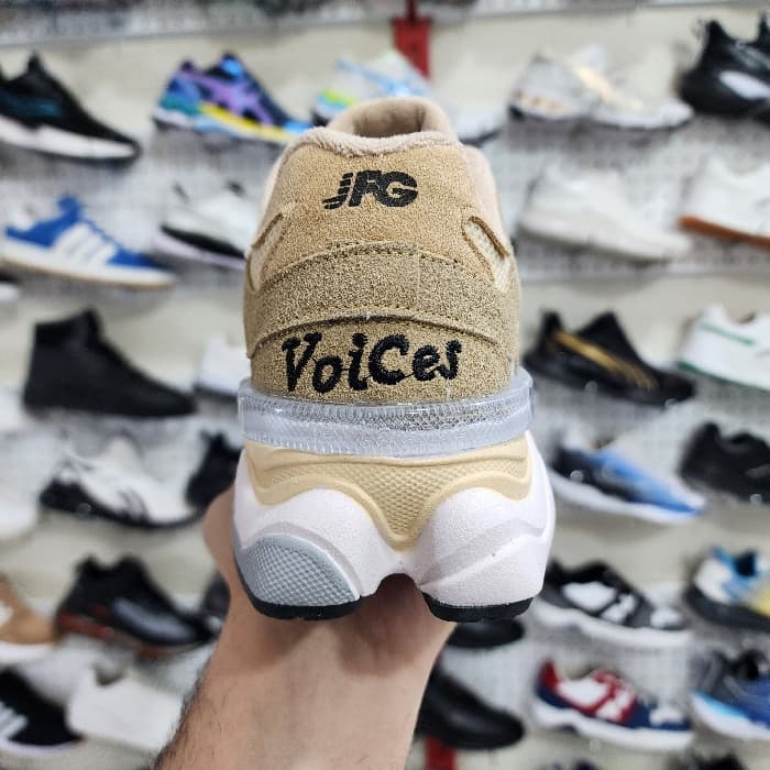 کفش نیوبالانس 9060 رنگ کرمی کیفیت مستر ایران – new balance 9060 — تصویر ۶