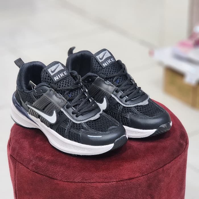 نایک رانینگ مدل وی تو کی مشکی – nike running v2k — تصویر ۶