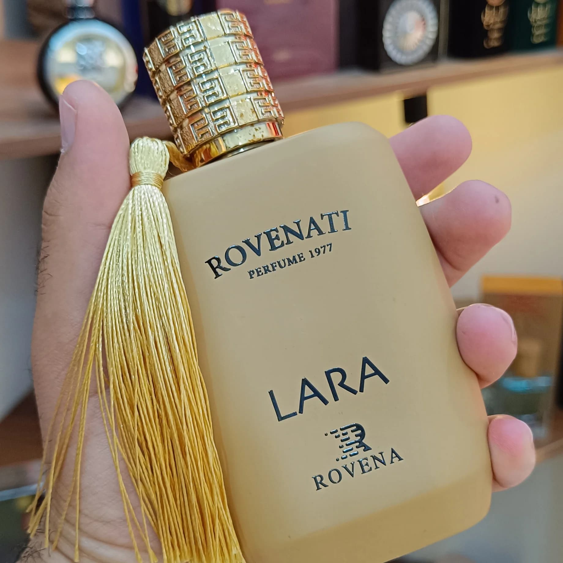 ادوپرفیوم لارا لندن روونا Rovena مدل Lara londen حجم 30 میل — تصویر ۸