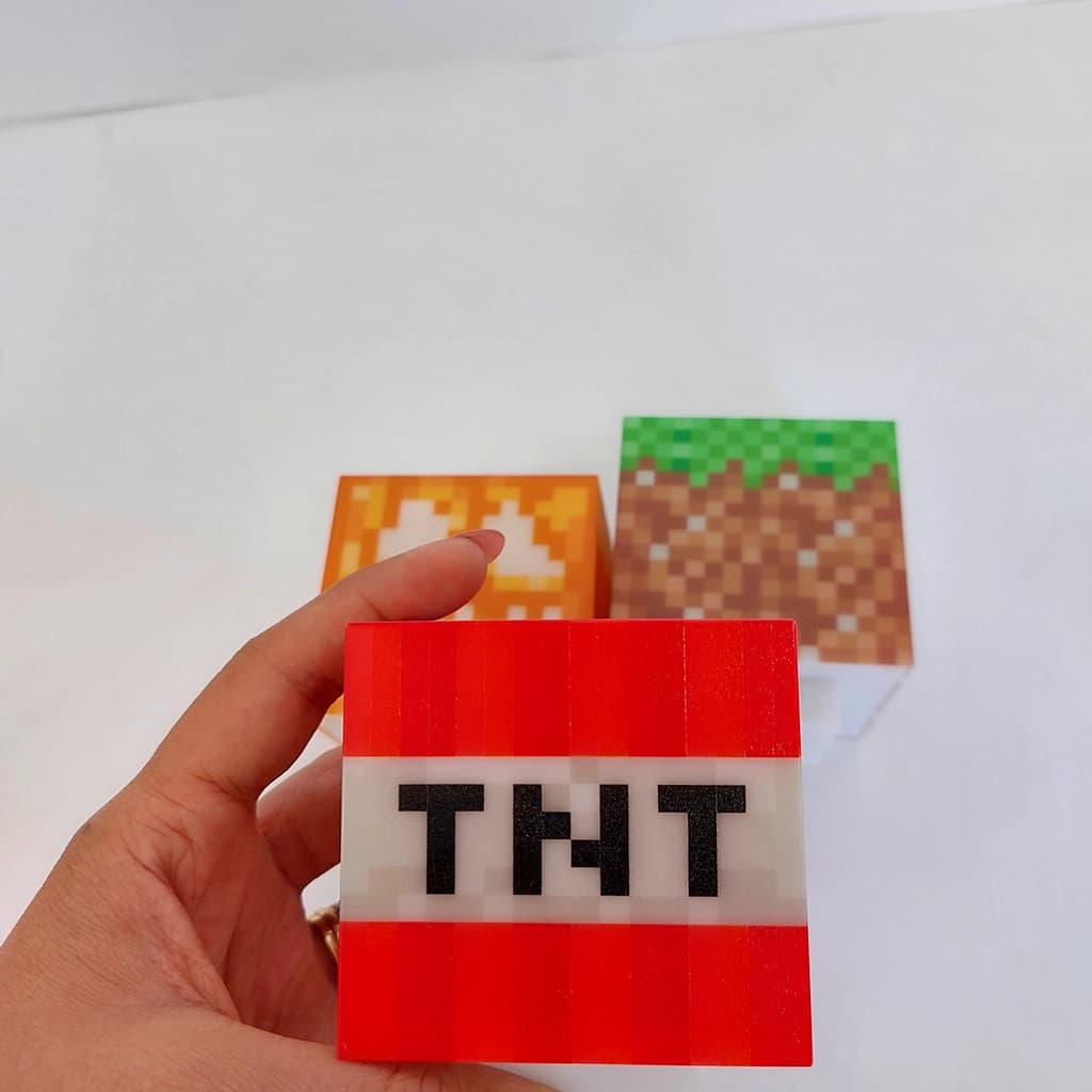 چراغ خواب ماینکرافت طرح TNT — تصویر ۱۱