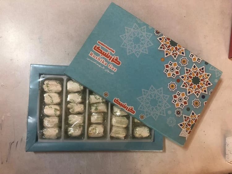 گز ۱۰ درصد لقمه ای۳۰۰ مغز پسته گرمی بلداجی — تصویر ۲