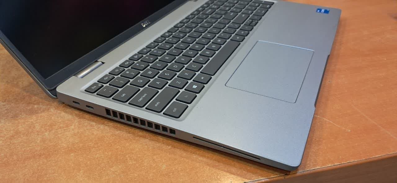 Dell 5520 i5 1145 G7 — تصویر ۷