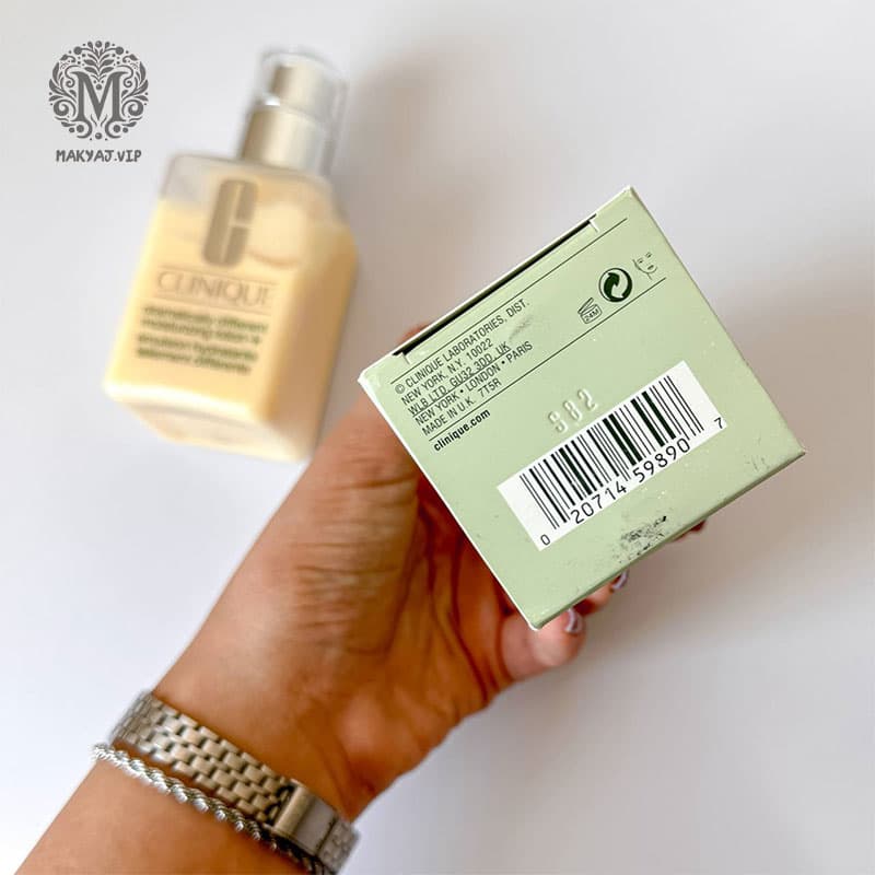 ژل مرطوب کننده و آبرسان کلینیک Clinique — تصویر ۴