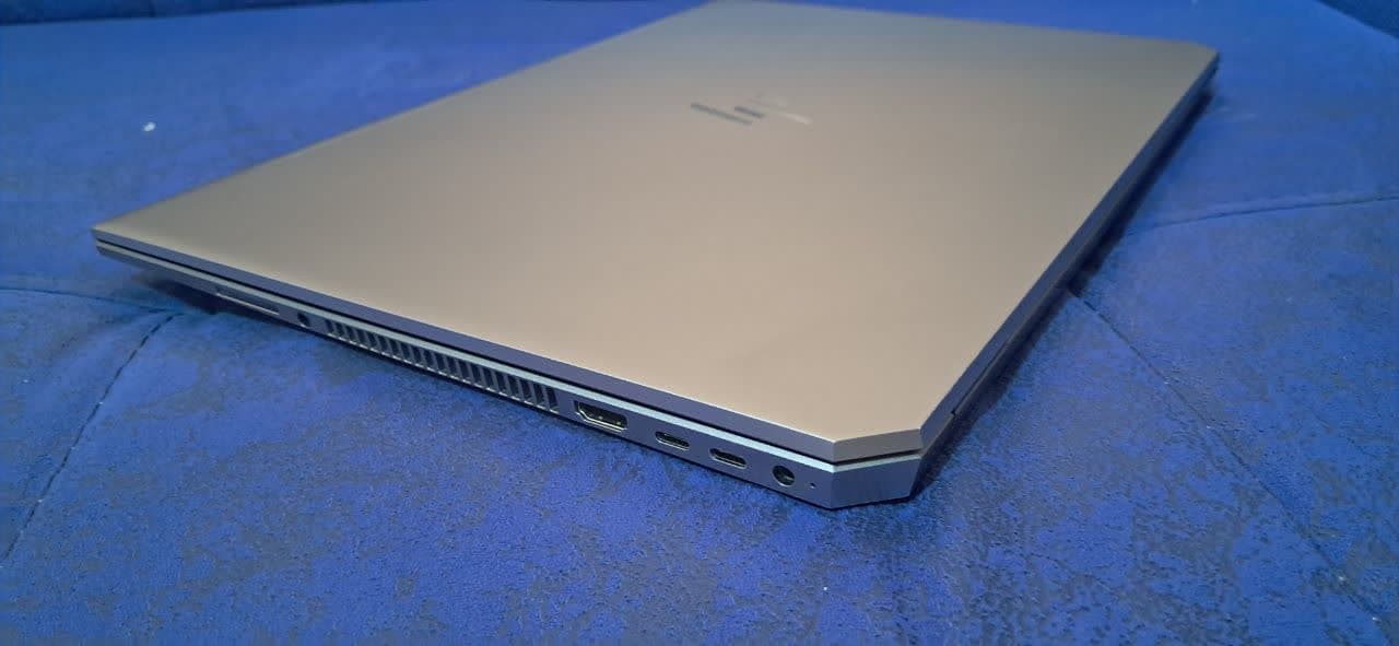 HP ZBOOK 15 Studio G7 — تصویر ۶