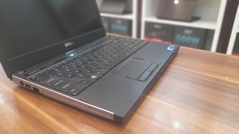 Dell vostro 3300