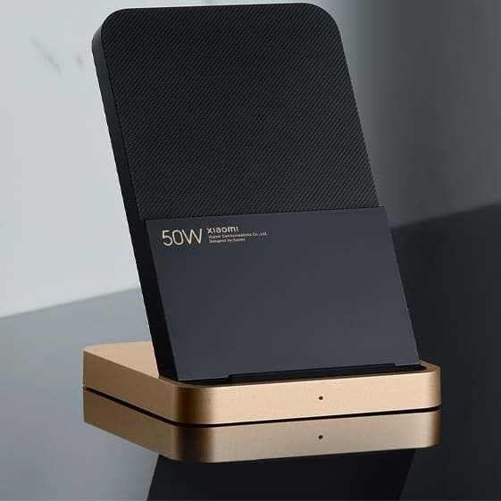 استند شارژر بی‌سیم ۵۰ وات شیائومی (Mi 50W Wireless Charging Stand) — تصویر ۳